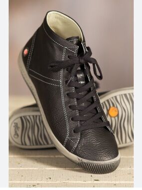 Softinos by fly London Women's Isleen Smooth Hi-Top Trainers black leather EU 35